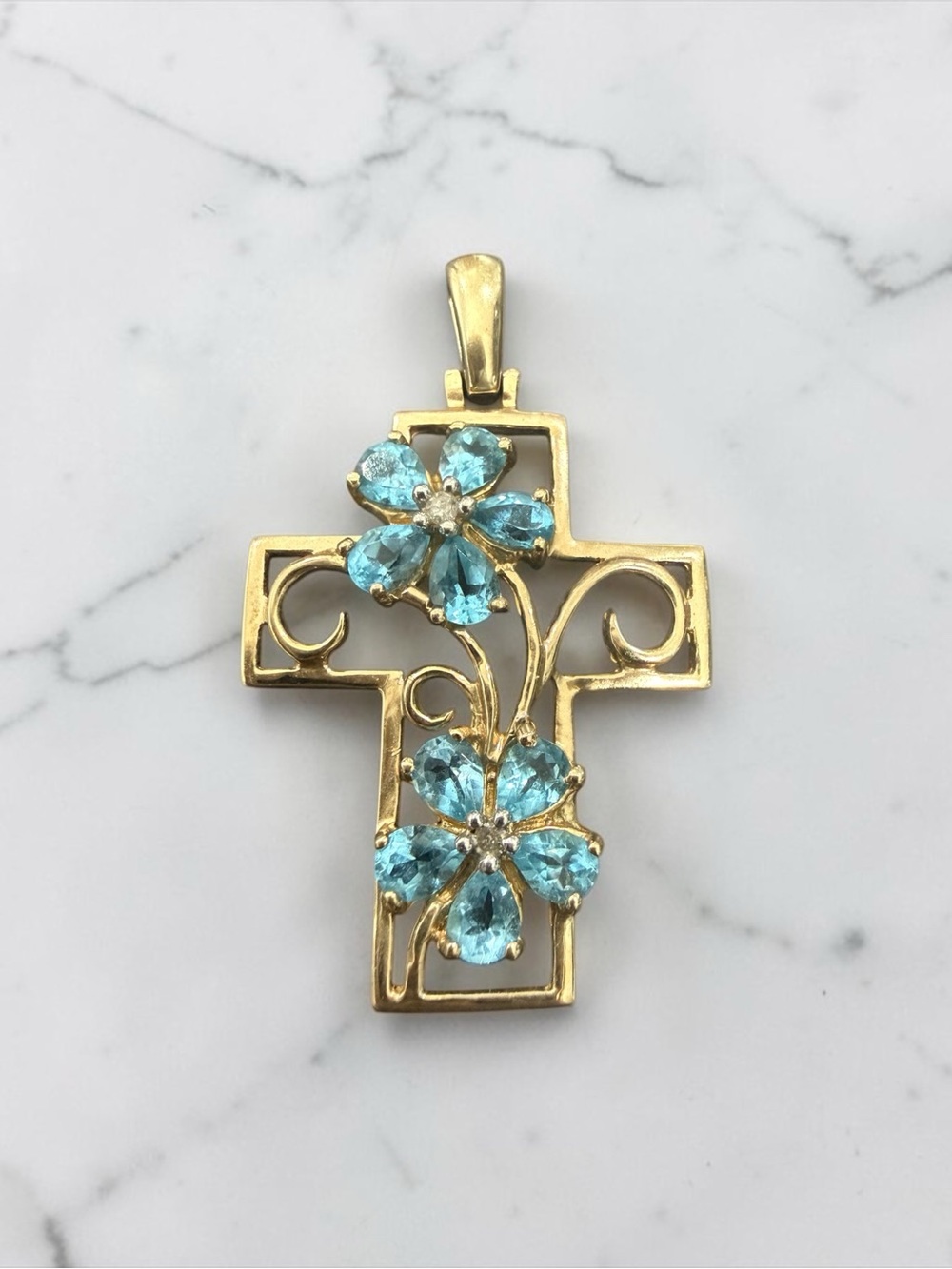 10K Yellow Gold Blue Gemstone Floral Cross Pendant 2.45g